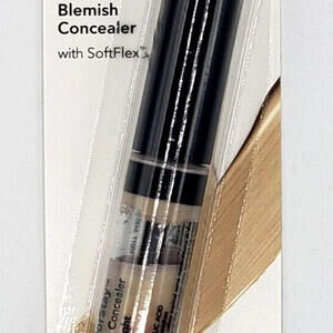 NEW Revlon Colorstay Blemish Concealer with SoftFlex 620 LIGHT